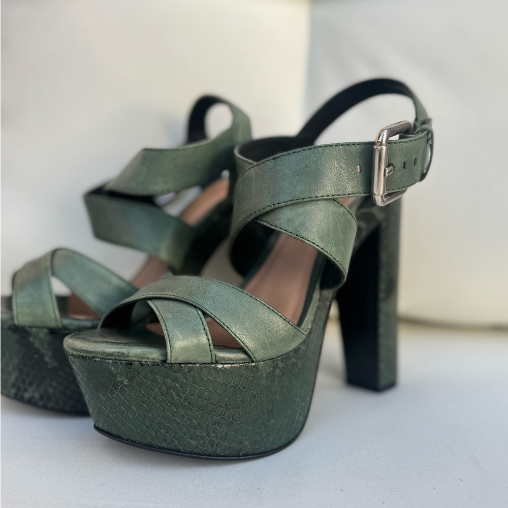 Pour La Victoire Green Platform Sandals - Picture 3 of 5